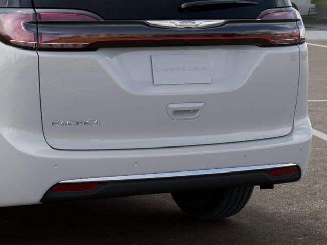 2026 Chrysler Pacifica Select - Photo 13