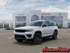 2025 Jeep Grand Cherokee Laredo Sport Utility