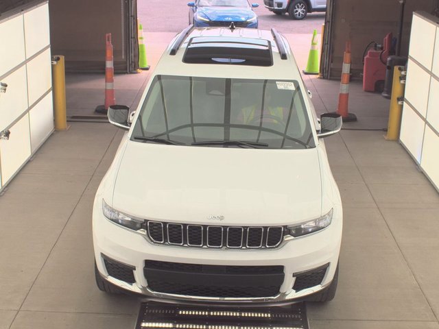 2022 Jeep Cherokee Limited photo 2