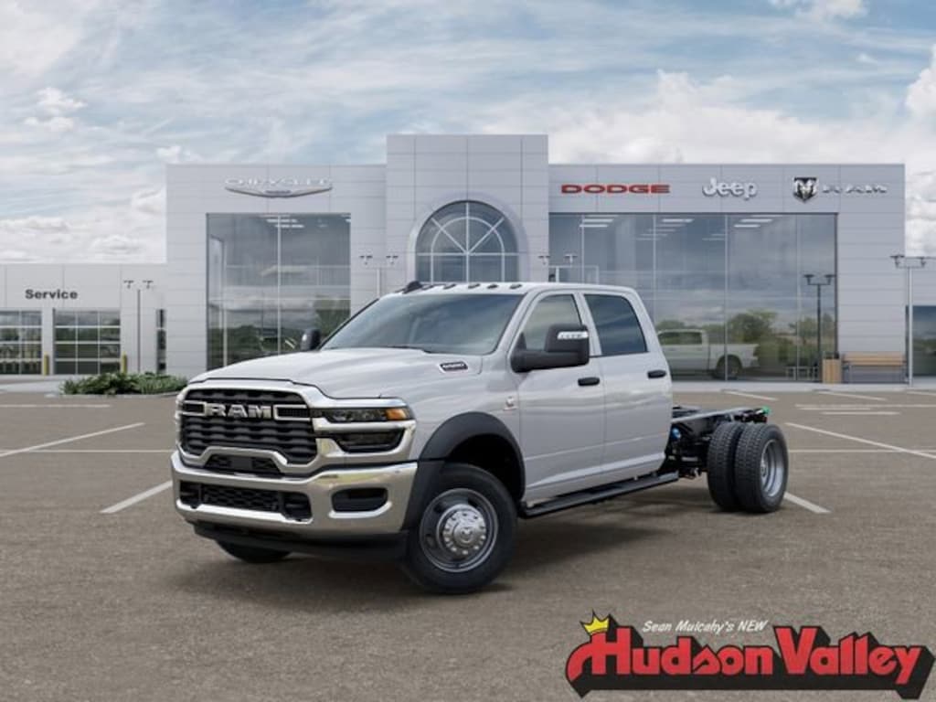 New 2026 Ram 5500 Chassis Cab TRADESMAN CREW 4X4 60' CA Pickup
