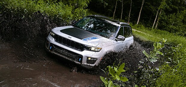 2023 Jeep Grand Cherokee lease specials NY