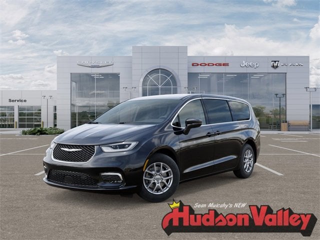2026 Chrysler Pacifica Select's photo