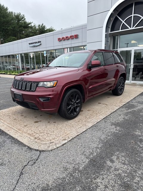 2021 Jeep Grand Cherokee Laredo photo 3