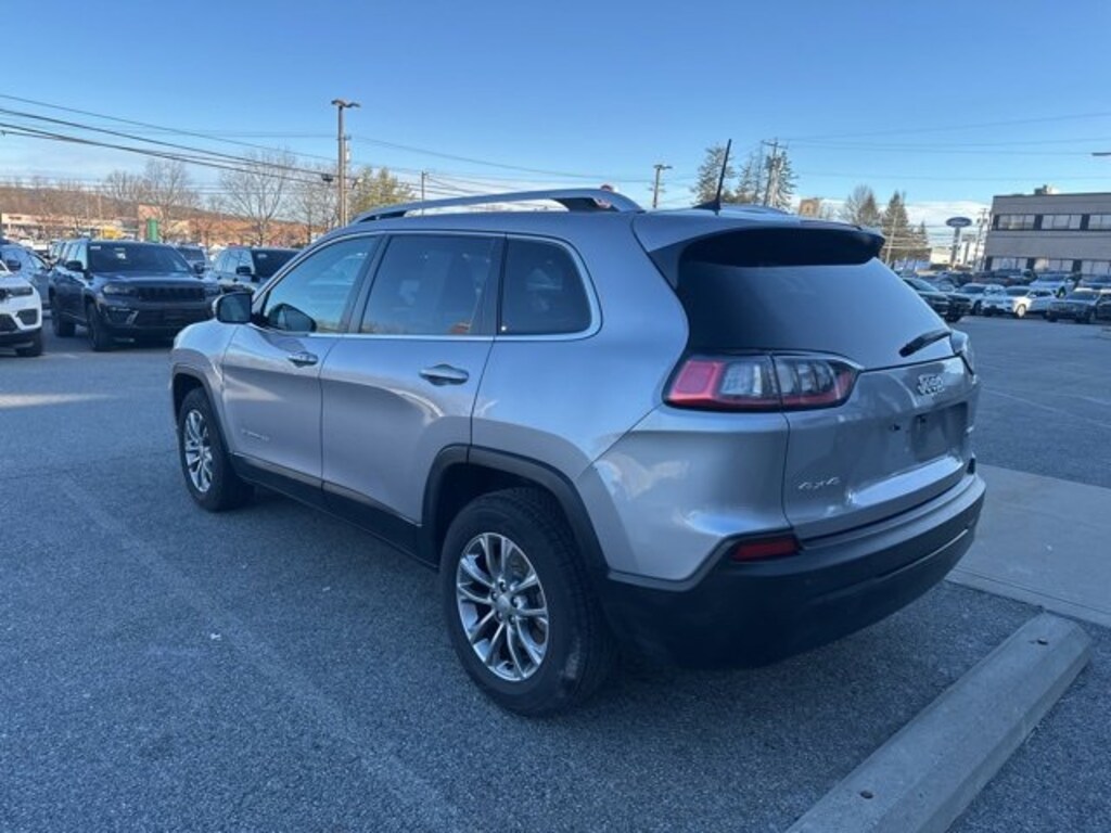 Used 2019 Jeep Cherokee Latitude Plus 4x4 SUV