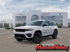2025 Jeep Grand Cherokee Laredo 2025 Jeep Grand Cherokee Laredo Sport Utility