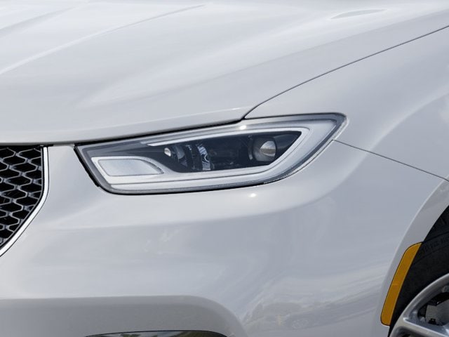 2026 Chrysler Pacifica Select - Photo 10