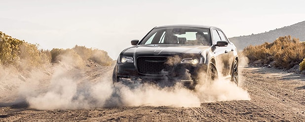 2023 Chrysler 300 5.7-liter HEMI® V-8 engine