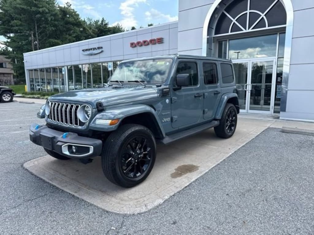 Used 2024 Jeep Wrangler 4xe Sahara SUV