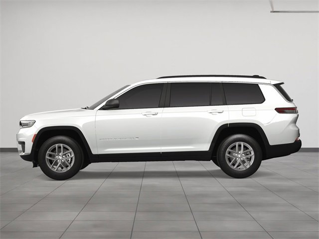 2025 Jeep Grand Cherokee Laredo photo 3
