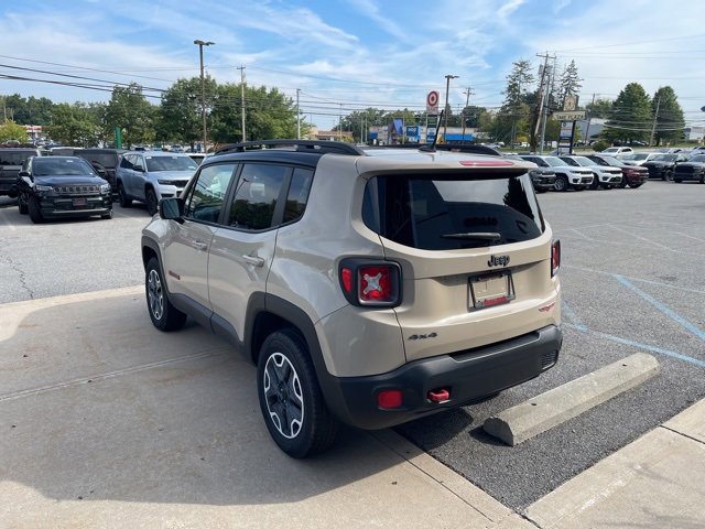 2016 Jeep Renegade Trailhawk photo 4