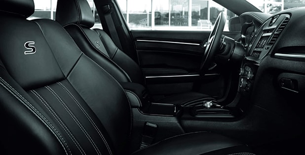 2023 Chrysler 300 S Interior