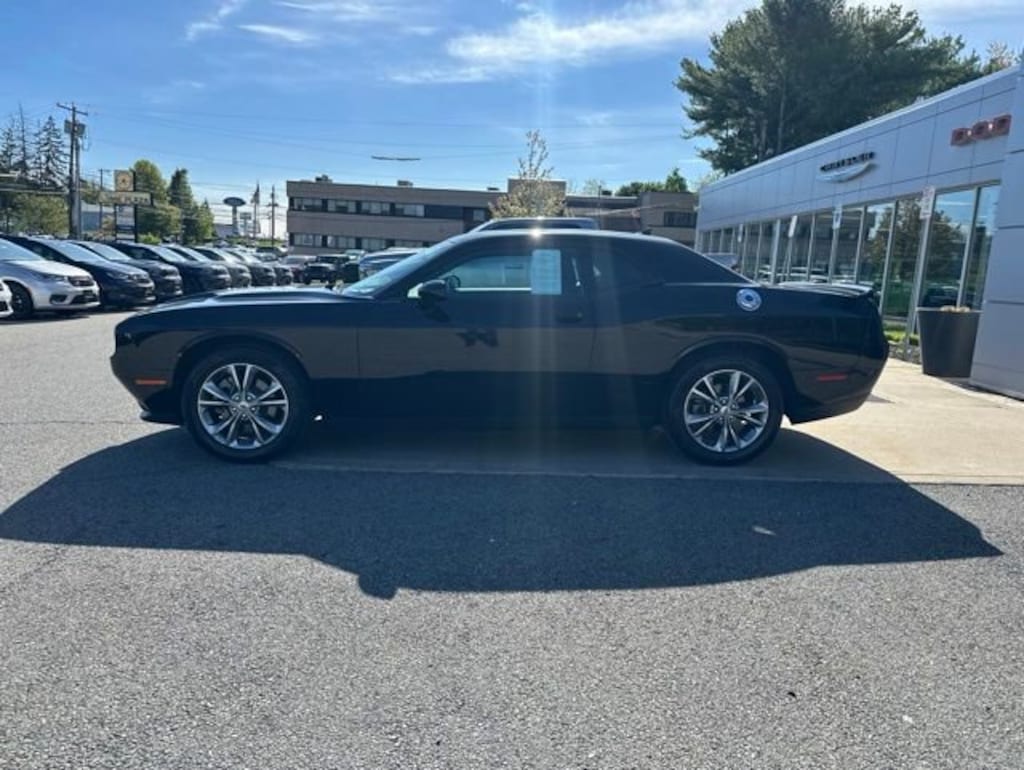 Used 2021 Dodge Challenger SXT Coupe