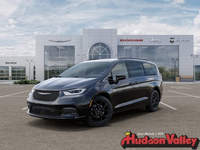 2026 Chrysler Pacifica Select's photo