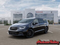 2026 Chrysler Pacifica Select Passenger Van