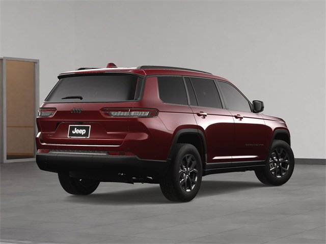 2025 Jeep Grand Cherokee Laredo photo 4