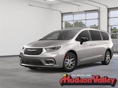 2025 Chrysler Pacifica Select Passenger Van