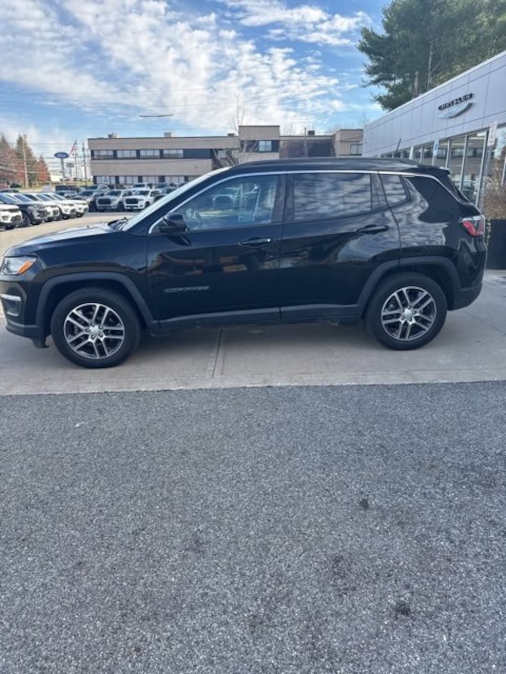 Used 2019 Jeep Compass Latitude FWD SUV