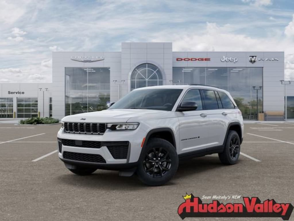 New 2026 Jeep Grand Cherokee Laredo Sport Utility