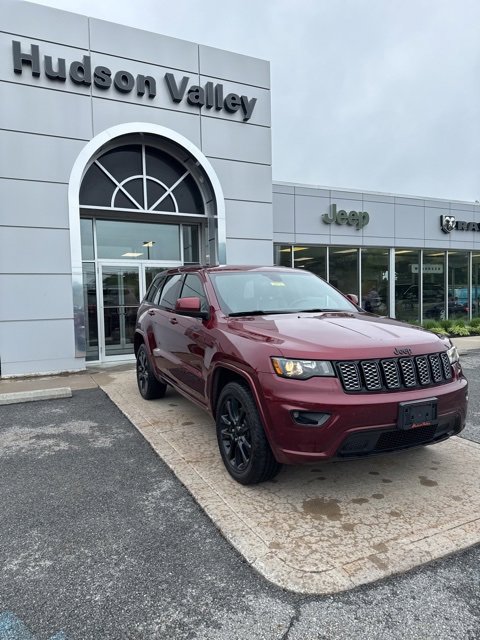 2021 Jeep Grand Cherokee Laredo photo 4