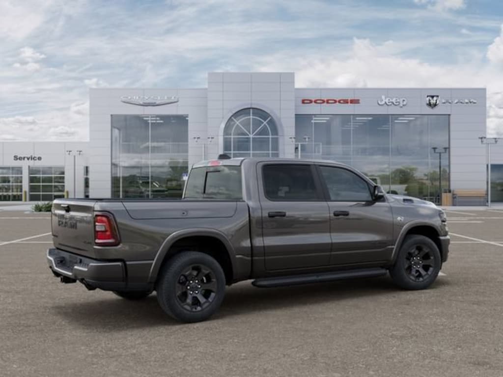 New 2026 Ram 1500 BIG HORN CREW CAB 4X4 5'7 BOX Pickup