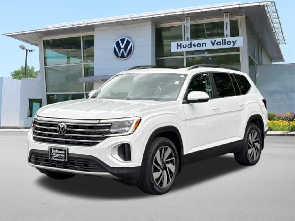 Used 2024 Volkswagen Atlas 2.0T SE w/Technology SUV