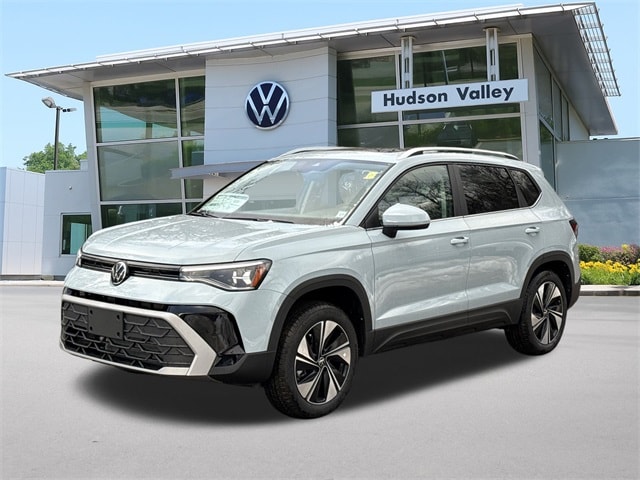 2026 Volkswagen Taos SE's photo