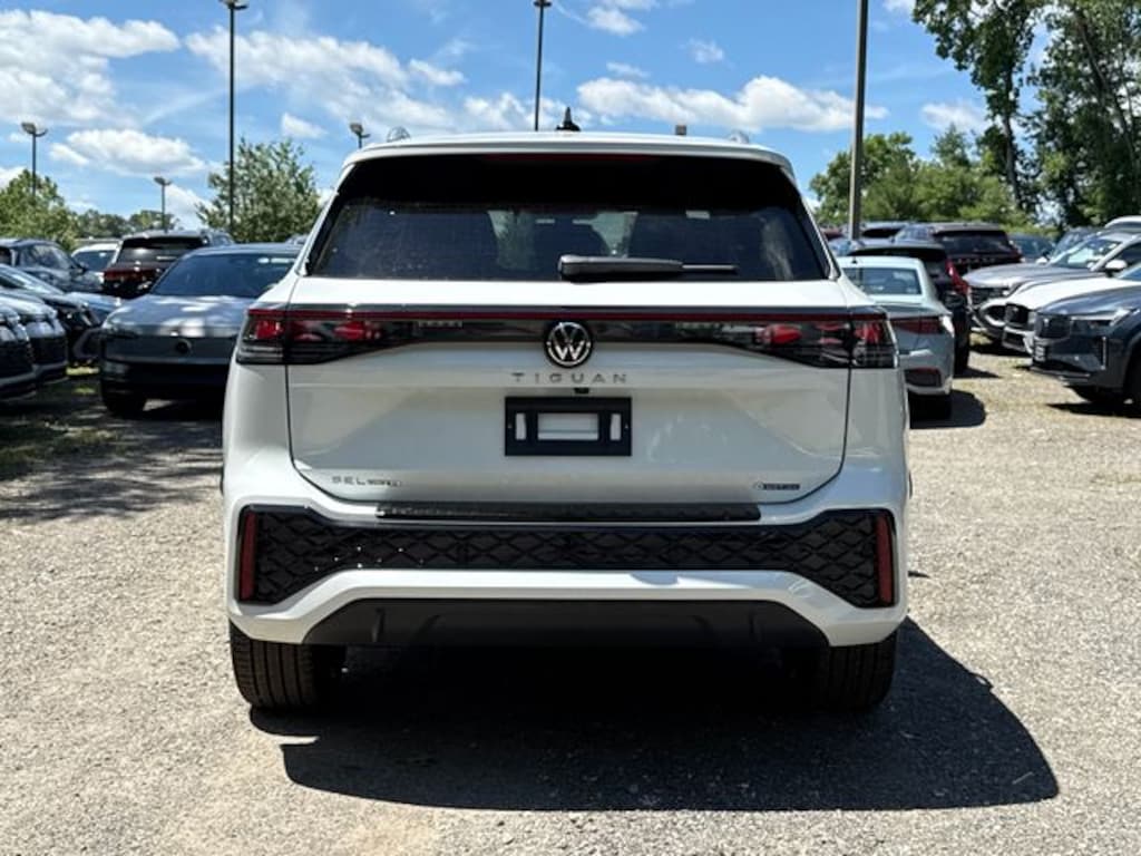 New 2026 Volkswagen Tiguan 2.0T SEL R-Line Turbo SUV
