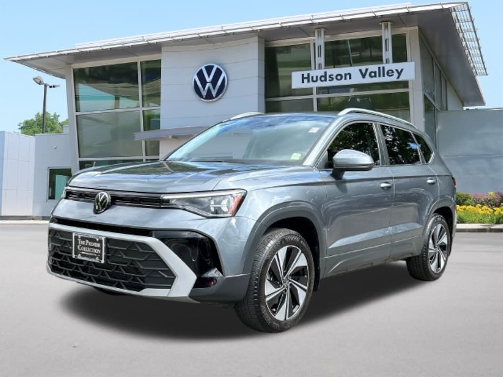 Certified 2025 Volkswagen Taos 1.5T SE SUV