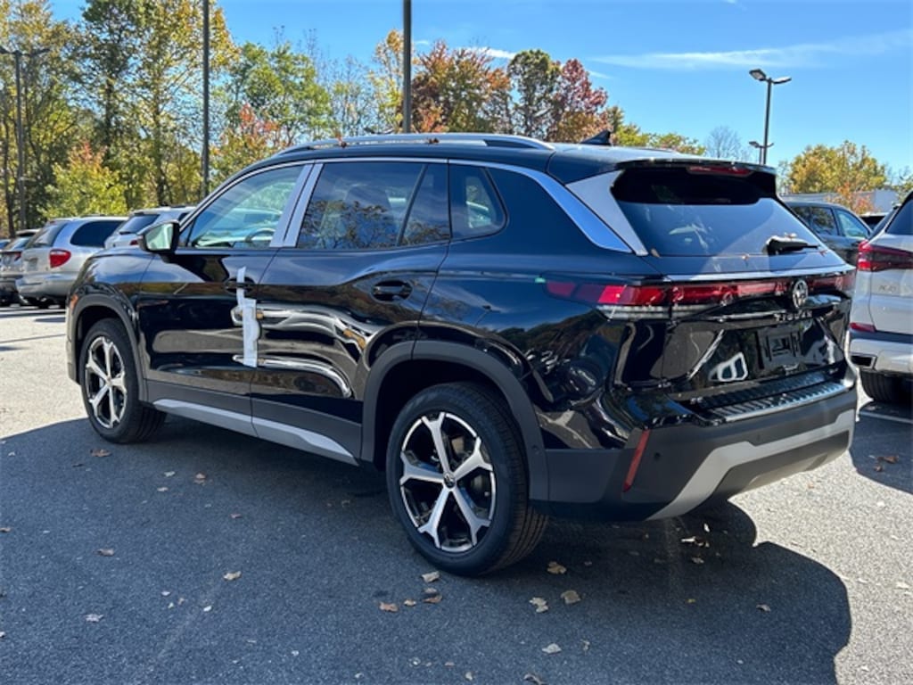 New 2025 Volkswagen Tiguan 2.0T SE SUV