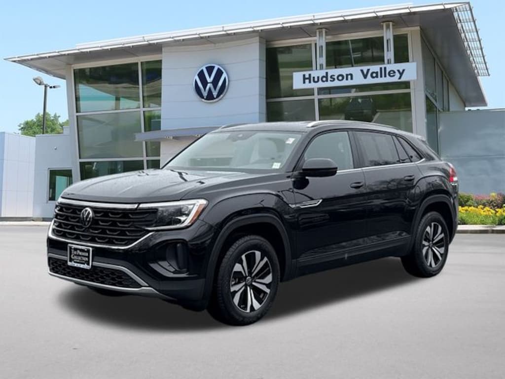 Certified 2025 Volkswagen Atlas Cross Sport 2.0T SE SUV