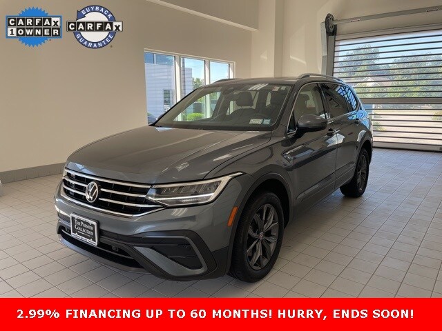 2022 Volkswagen Tiguan SE photo 2