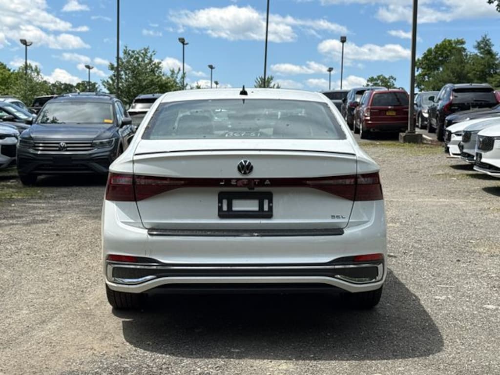 New 2026 Volkswagen Jetta 1.5T SEL Sedan