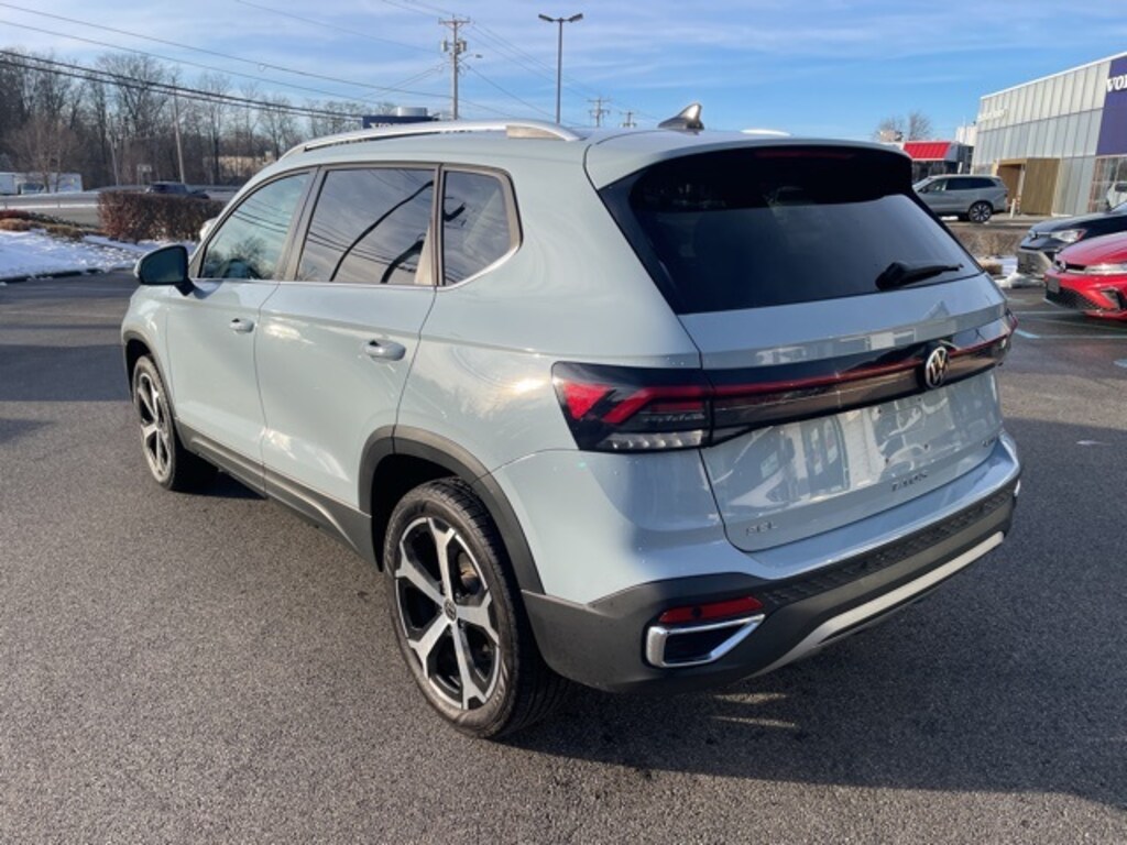 Certified 2025 Volkswagen Taos 1.5T SEL SUV