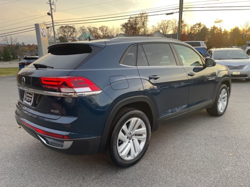 Certified 2022 Volkswagen Atlas Cross Sport 2.0T SE w/Technology SUV