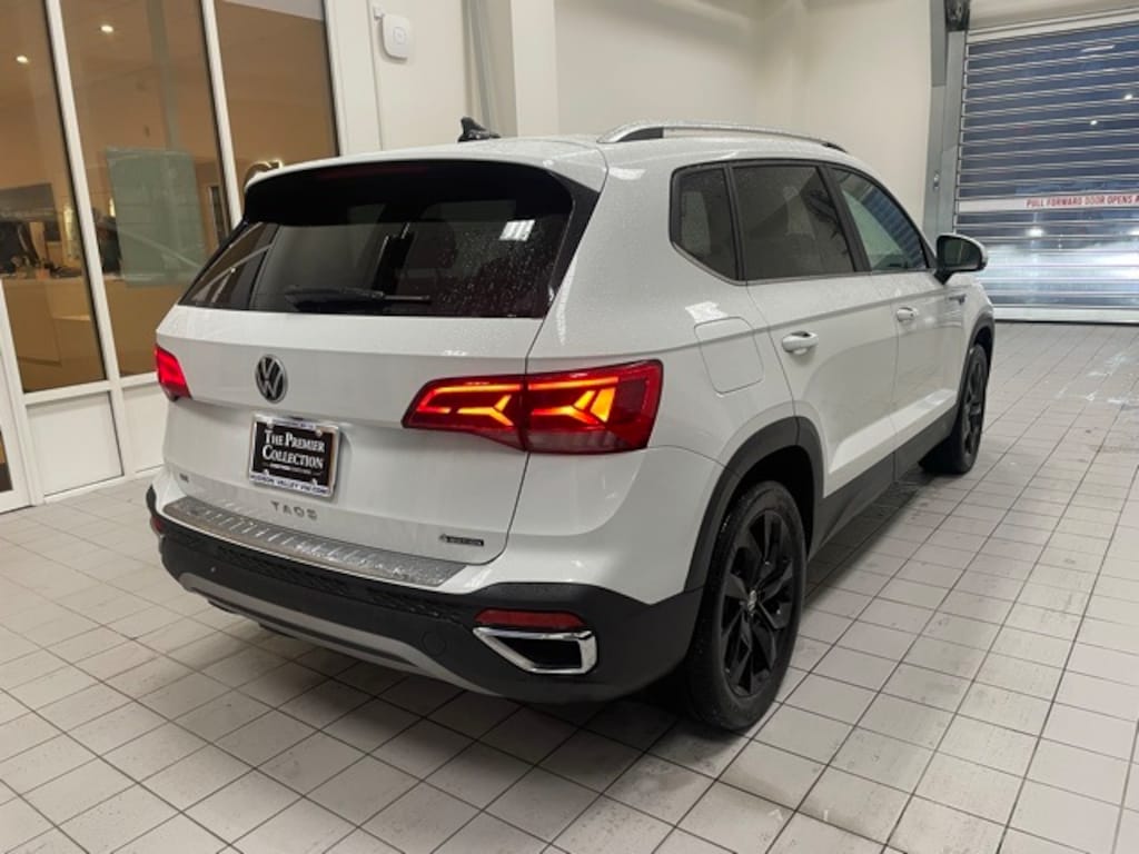 Certified 2022 Volkswagen Taos 1.5T SE SUV