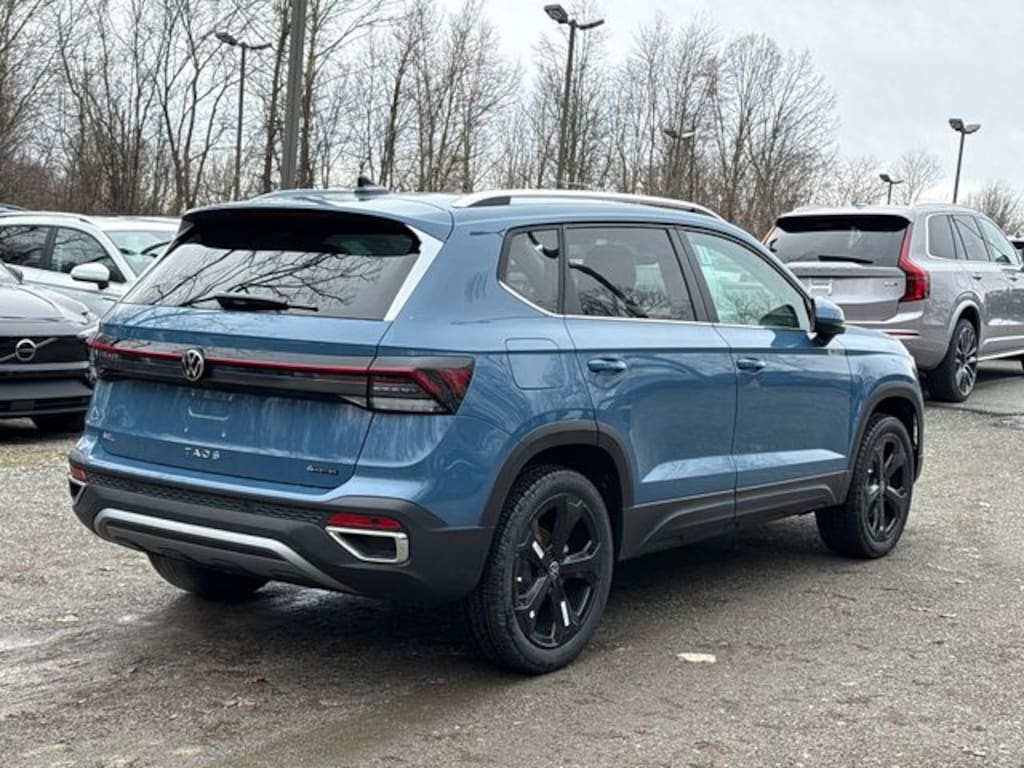 New 2026 Volkswagen Taos 1.5T SEL SUV