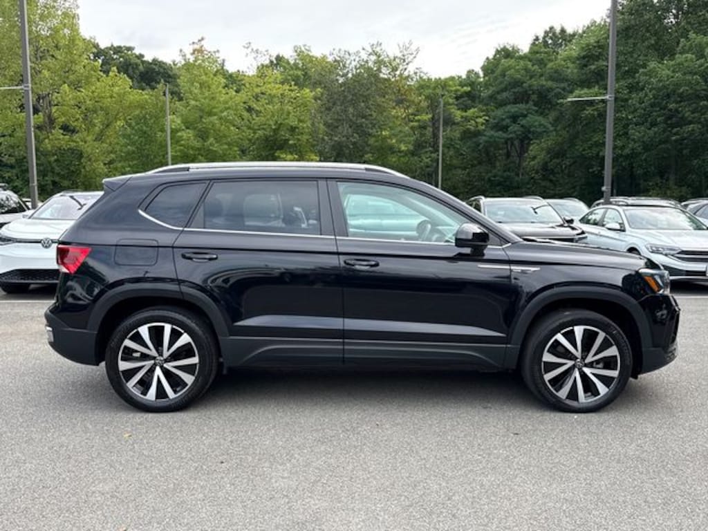 Used 2023 Volkswagen Taos 1.5T SE SUV