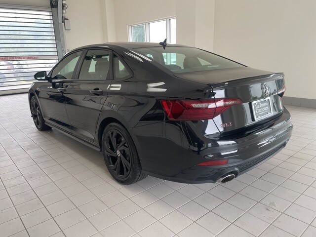 2024 Volkswagen Jetta GLI 2.0T Autobahn photo 2