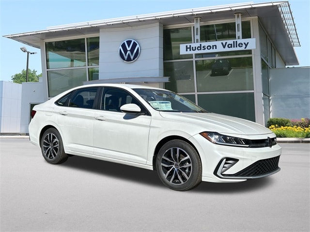 2025 Volkswagen Jetta SE's photo