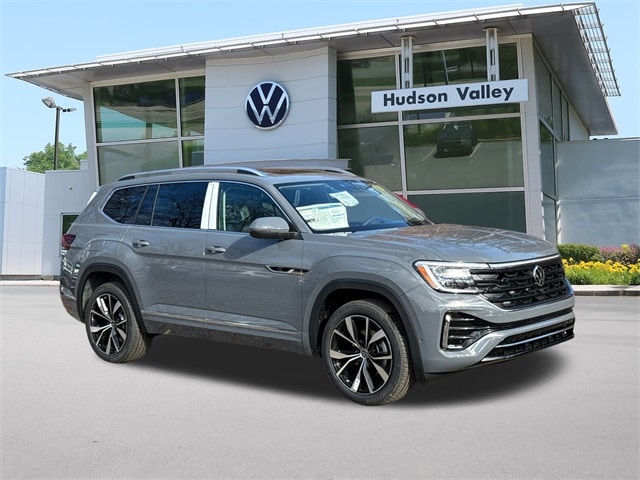 2026 Volkswagen Atlas SEL Premium R-Line's photo