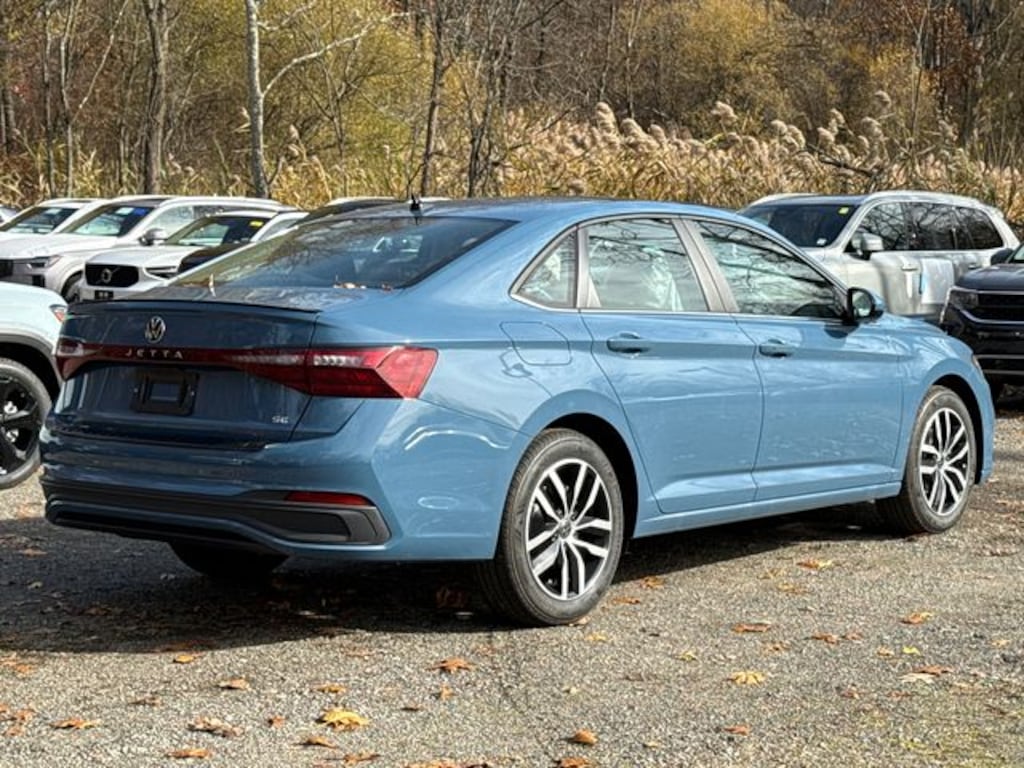 New 2026 Volkswagen Jetta 1.5T SE Sedan