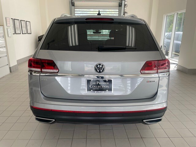 2022 Volkswagen Atlas SE Premium photo 3