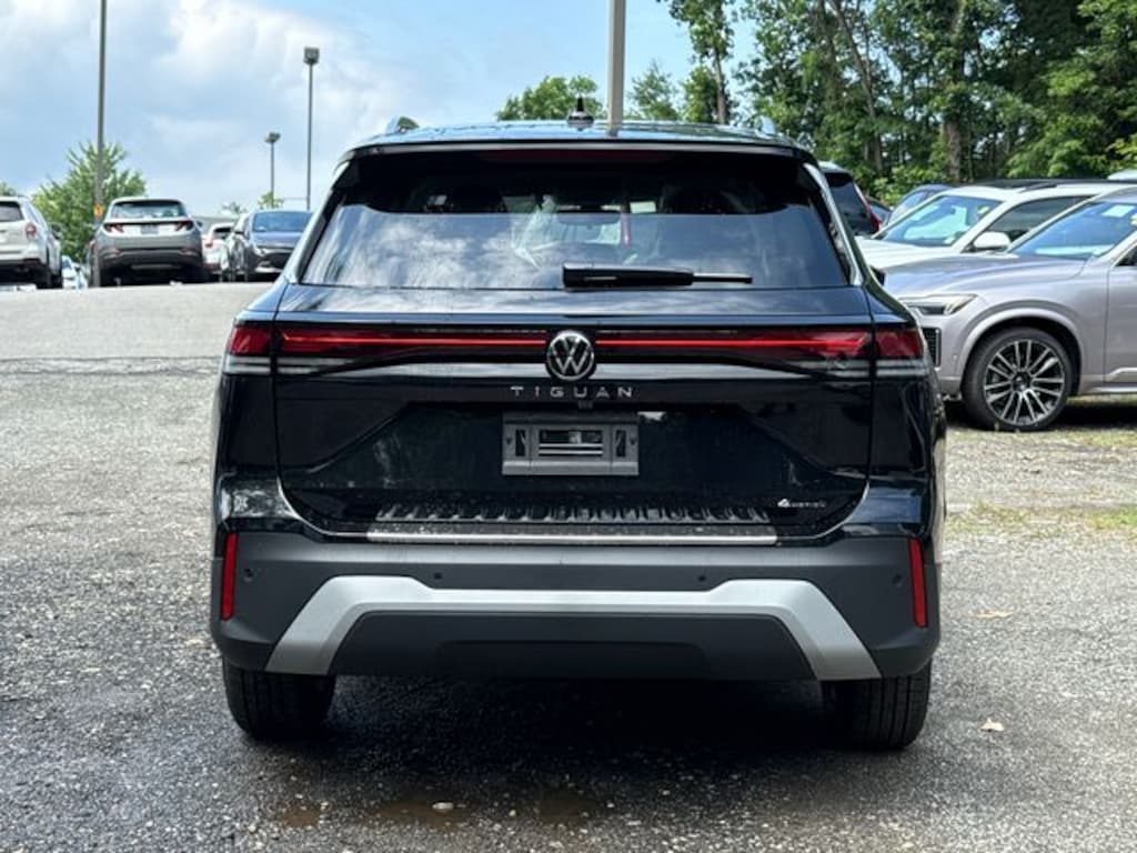 New 2026 Volkswagen Tiguan 2.0T S SUV