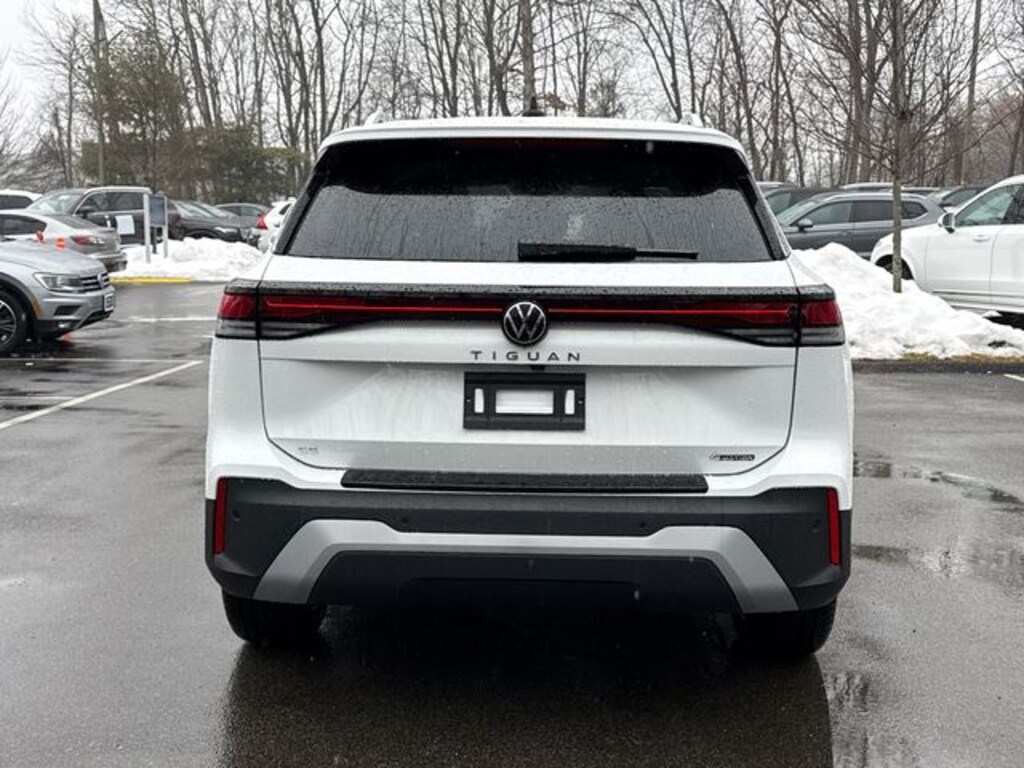 New 2026 Volkswagen Tiguan 2.0T SE SUV