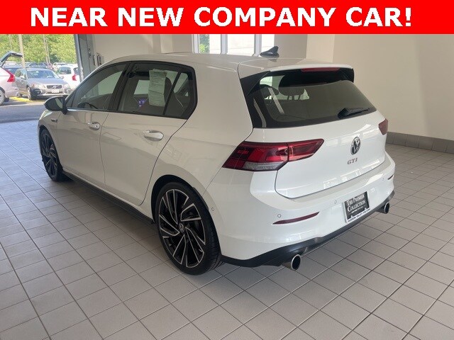 2024 Volkswagen Golf GTI Autobahn photo 2