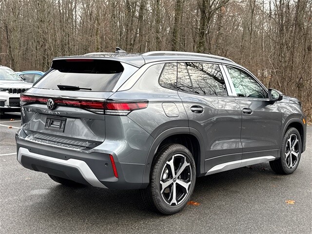 2026 Volkswagen Tiguan SE photo 2