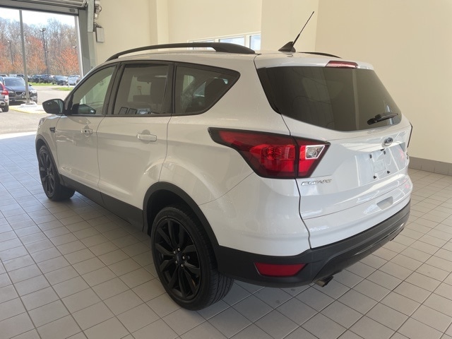Used 2019 Ford Escape SE with VIN 1FMCU9GD1KUB06687 for sale in Wappingers Falls, NY