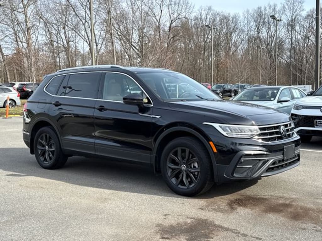 Certified 2024 Volkswagen Tiguan 2.0T SE SUV