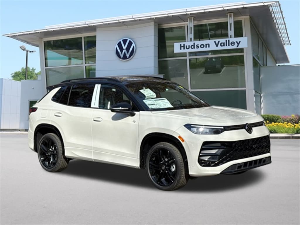 New 2026 Volkswagen Tiguan 2.0T SE R-Line Black SUV