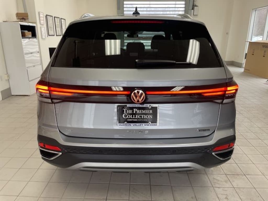 Certified 2025 Volkswagen Taos 1.5T SE SUV